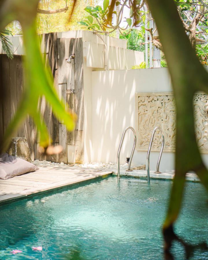 Hola Seminyak Otel Dış mekan fotoğraf